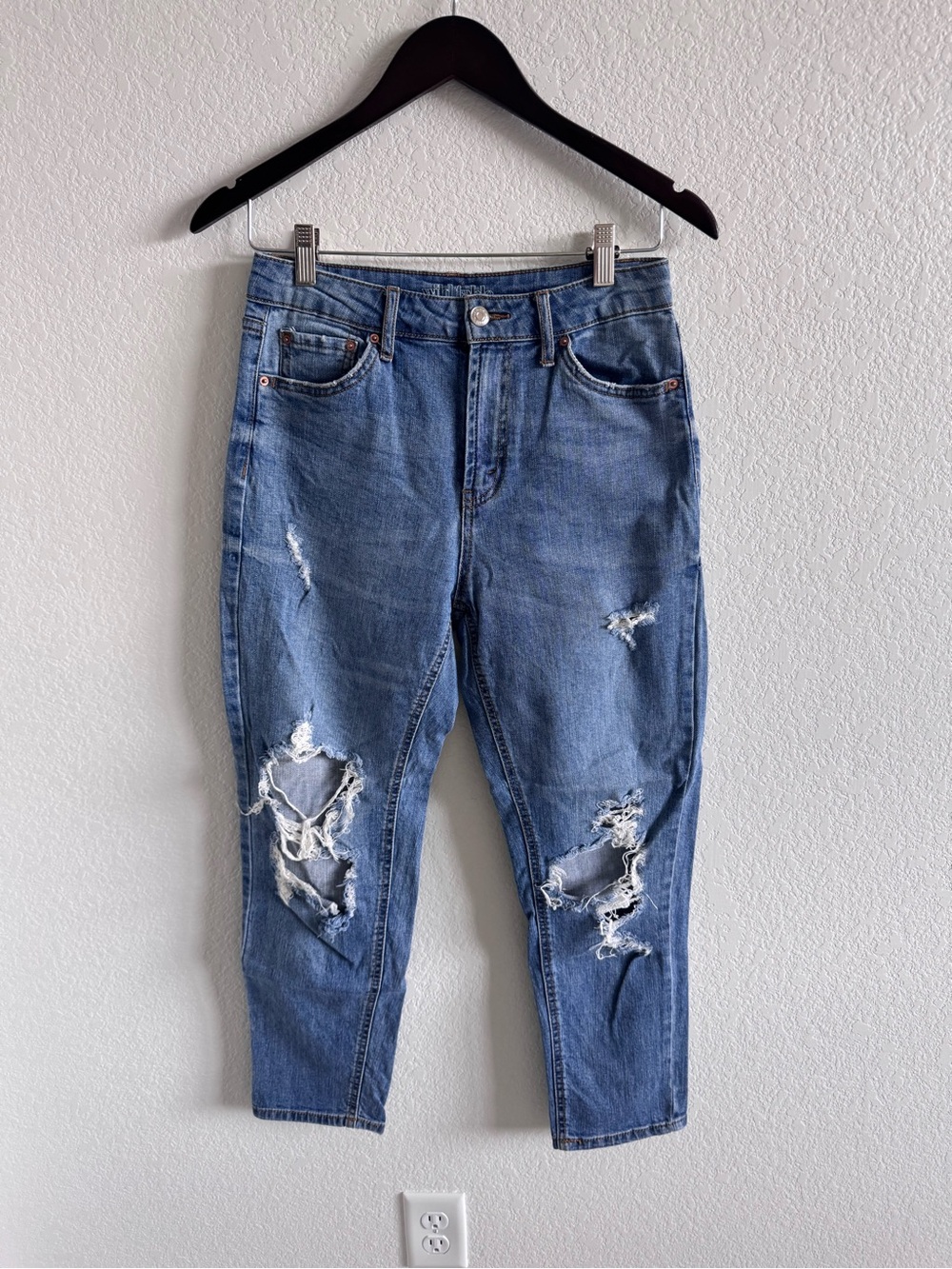 wild fable Distressed Boyfriend Jeans in Blue Denim